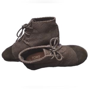 Toms Youth 1 Black Suede Wedge Lace-up Shoes